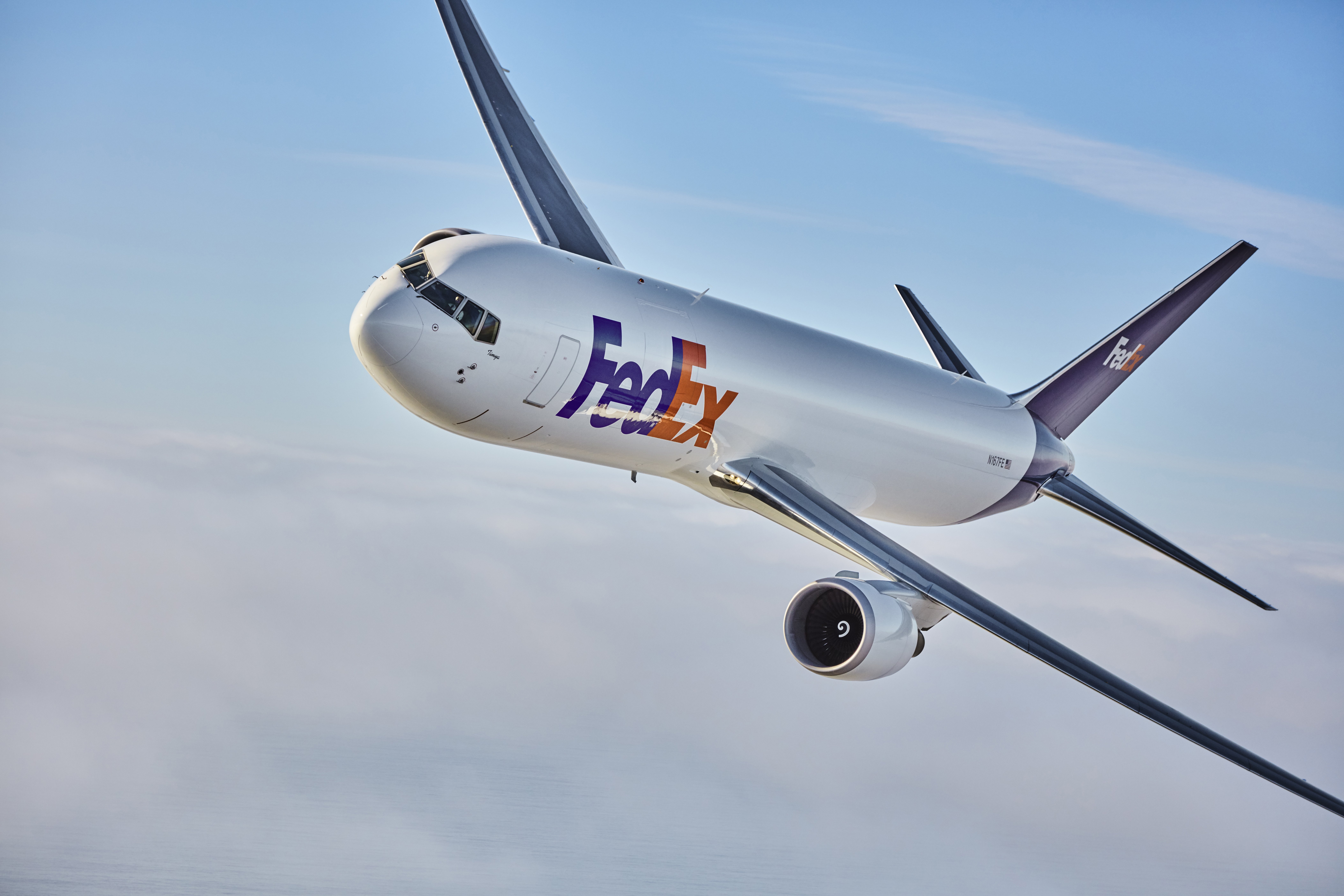 FedEx: Myslite vo veľkom, oslovte celý svet